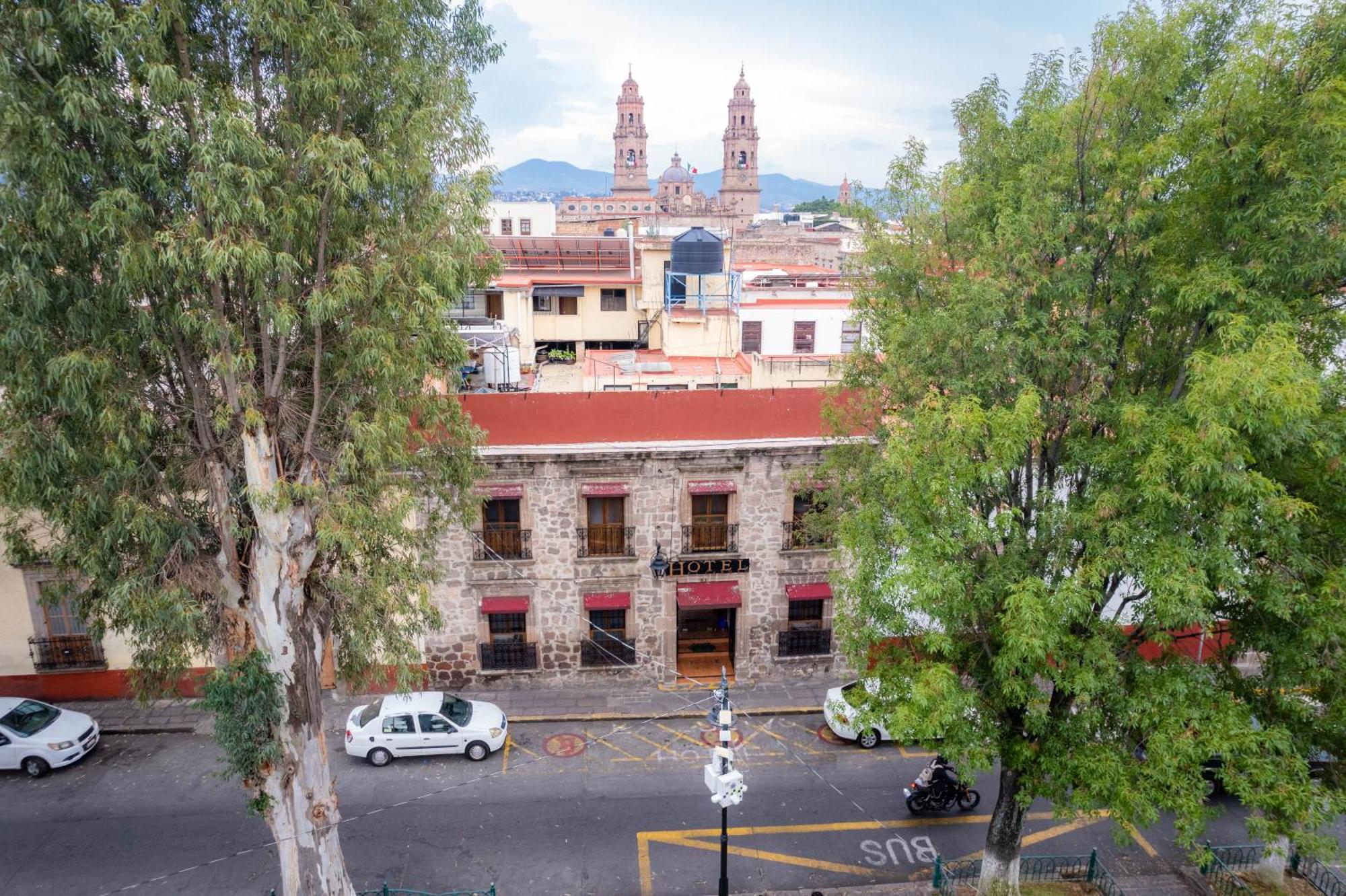 Hotel El Carmen, Morelia Exterior photo